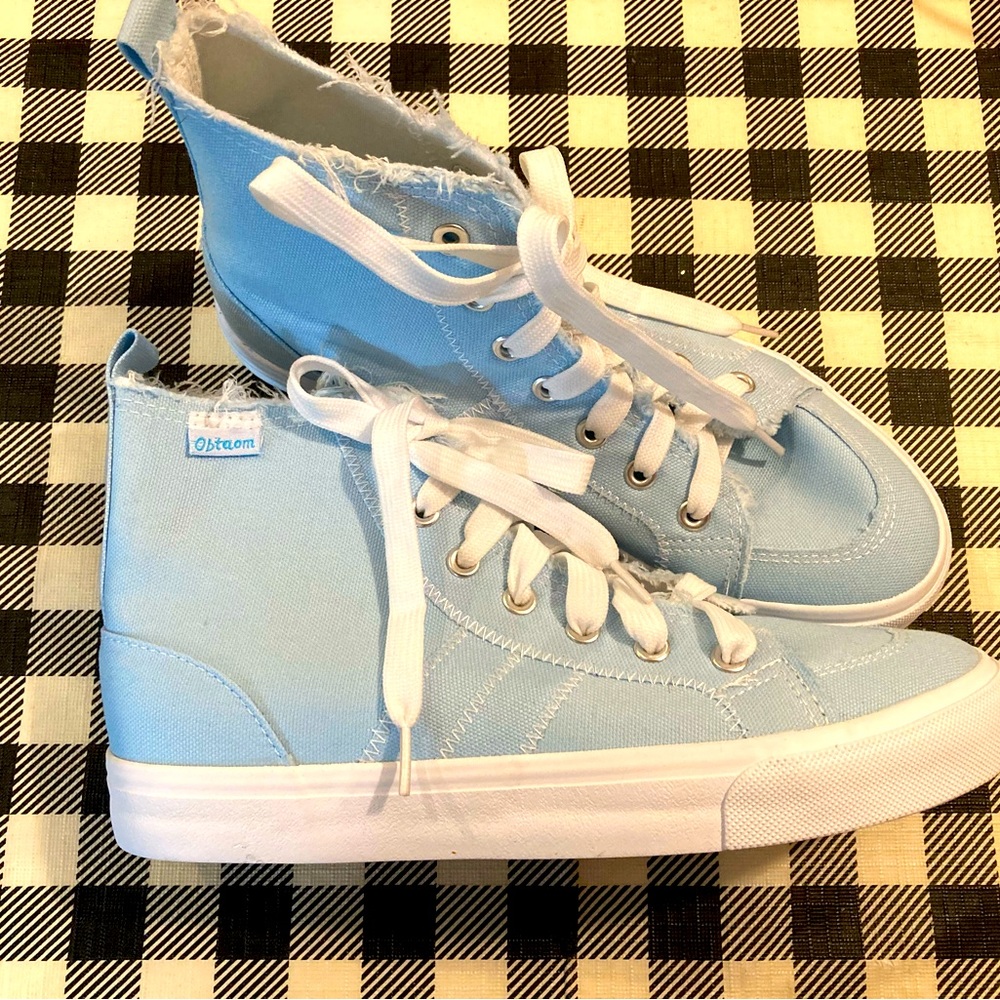 Obtaom High Top Sneakers